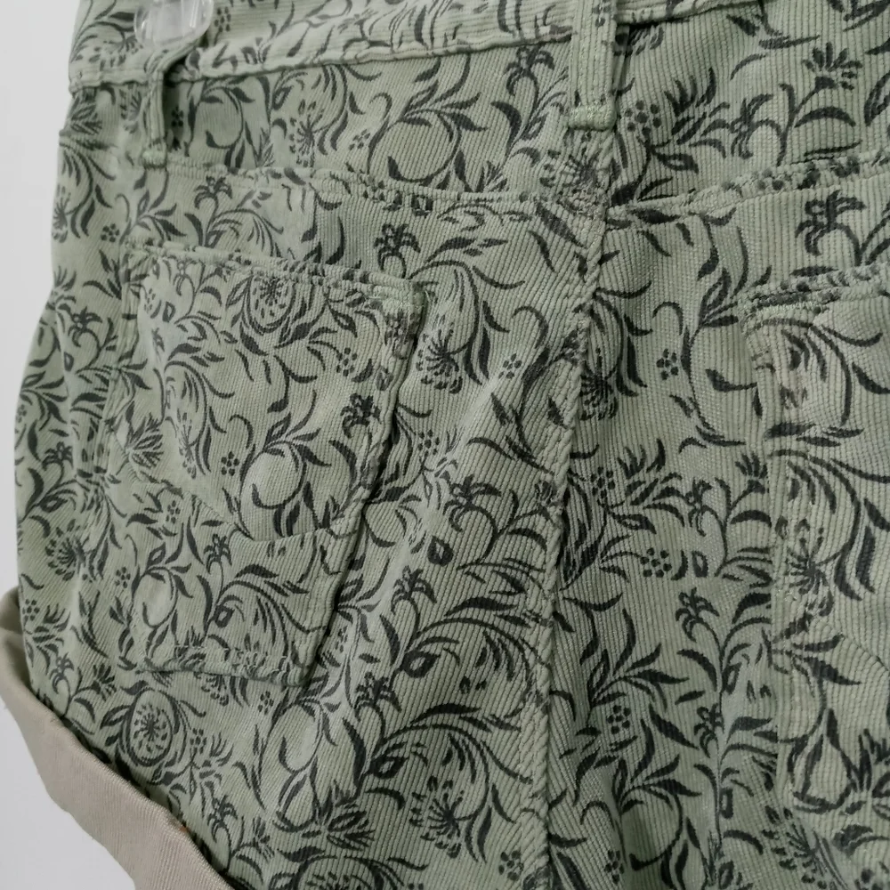 Cult of Individuality Green Corduroy Floral 3 Pocket Shorts